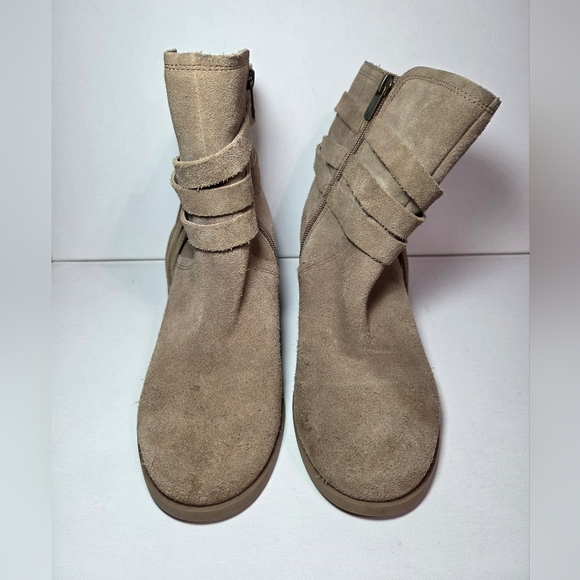 Koolaburra by UGG Kenz Western Tan Suede Tassel Booties Women's Size 7.5 - Picture 3 of 14